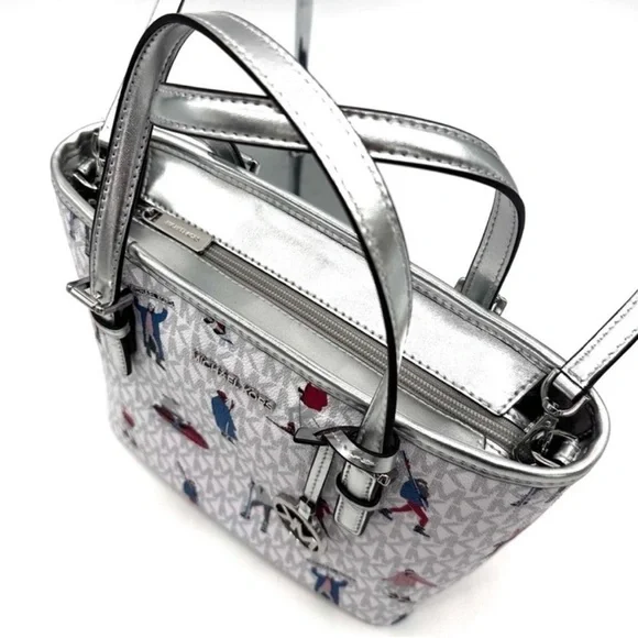 Michael Kors XS Girls Jet Set SaffianoTravel Bag